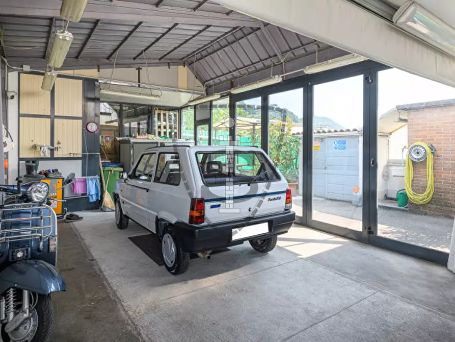 Immagine 4 di Attività commerciale in vendita  in Via Montello, 73 a Marostica