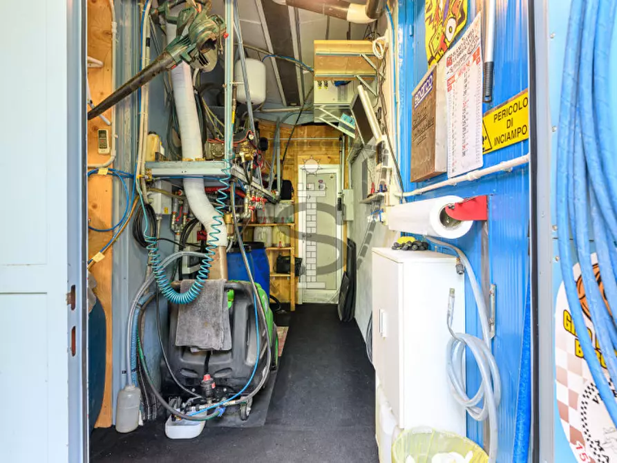 Immagine 13 di Attività commerciale in vendita  in Via Montello, 73 a Marostica