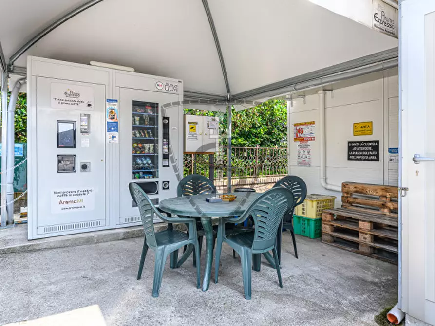 Immagine 16 di Attività commerciale in vendita  in Via Montello, 73 a Marostica