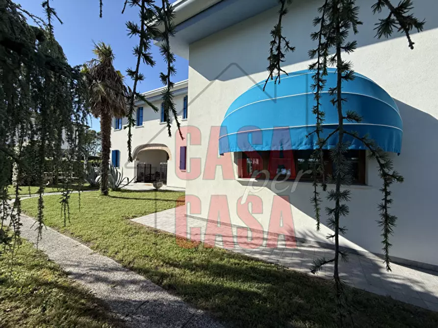 Immagine 3 di Casa indipendente in vendita  in Via Alessandro Manzoni a Badia Polesine