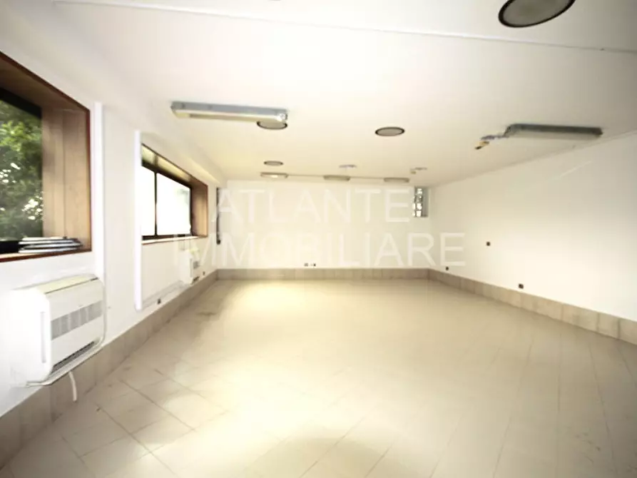 Immagine 2 di Ufficio in affitto  in via Casalecchio a Rimini