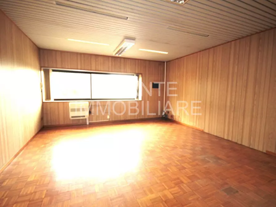 Immagine 11 di Ufficio in affitto  in via Casalecchio a Rimini