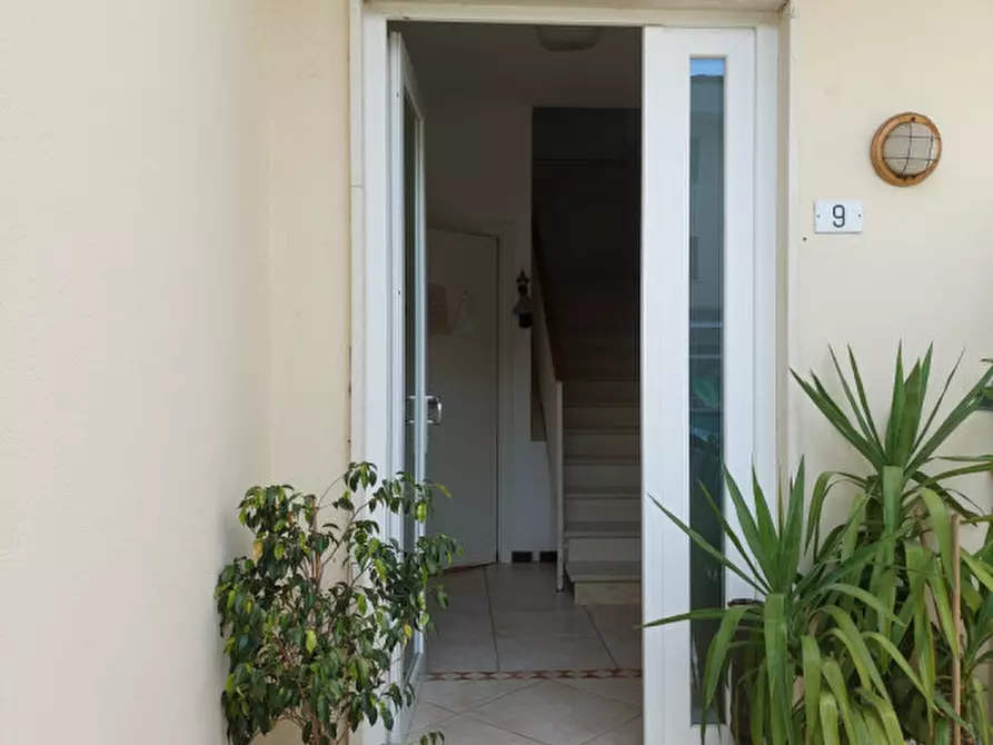 Immagine 5 di Casa bifamiliare in vendita  in Via Giovanni Pascoli  19 a Torrebelvicino