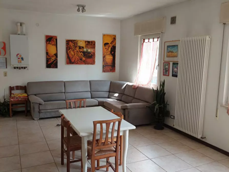 Immagine 7 di Casa bifamiliare in vendita  in Via Giovanni Pascoli  19 a Torrebelvicino