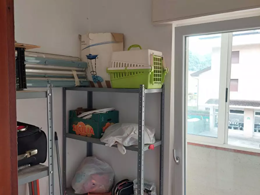 Immagine 11 di Casa bifamiliare in vendita  in Via Giovanni Pascoli  19 a Torrebelvicino