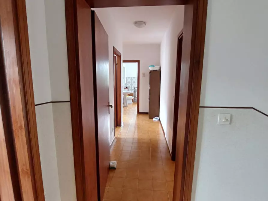 Immagine 12 di Casa bifamiliare in vendita  in Via Giovanni Pascoli  19 a Torrebelvicino