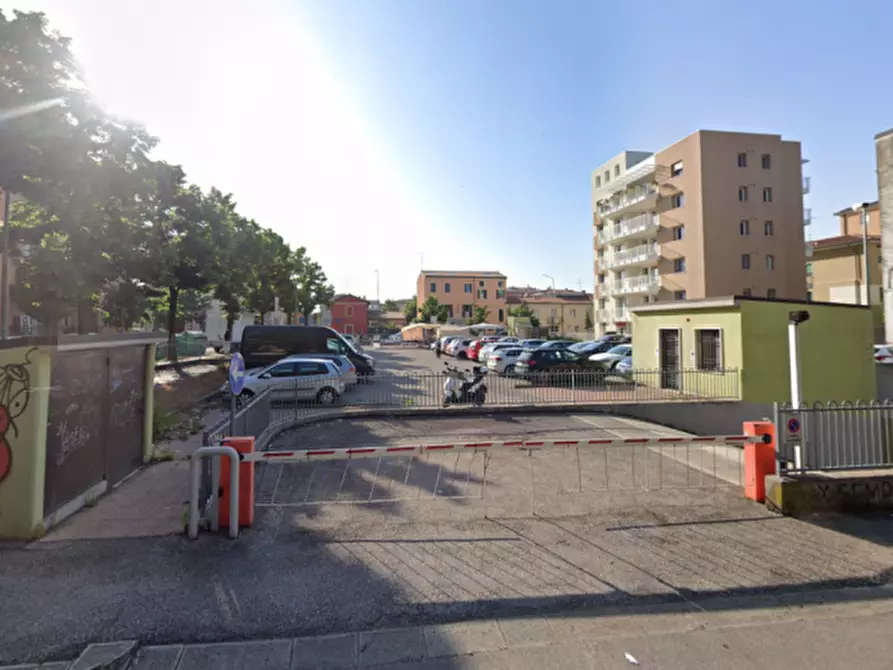 Immagine 1 di Garage in affitto  in VIA UDINE a Verona