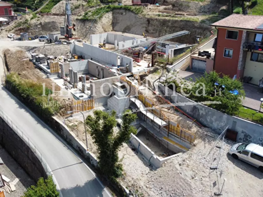 Immagine 10 di Appartamento in vendita  in VIA DEL CARRO n. SNC Piano T-1 a San Zeno Di Montagna