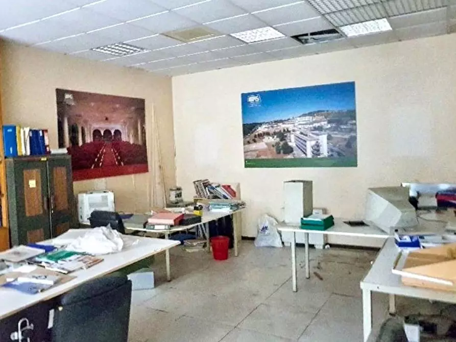 Immagine 8 di Magazzino in vendita  in Via Leonardo da Vinci, 360, 90135 Palermo PA, Italia a Palermo