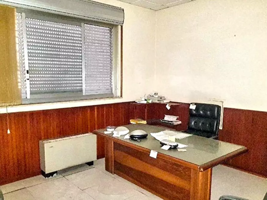 Immagine 10 di Magazzino in vendita  in Via Leonardo da Vinci, 360, 90135 Palermo PA, Italia a Palermo