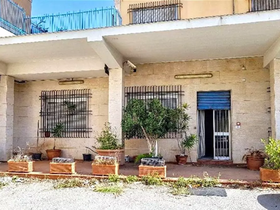 Immagine 11 di Magazzino in vendita  in Via Leonardo da Vinci, 360, 90135 Palermo PA, Italia a Palermo