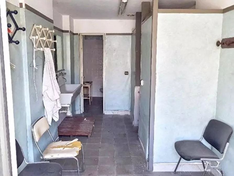 Immagine 13 di Magazzino in vendita  in Via Leonardo da Vinci, 360, 90135 Palermo PA, Italia a Palermo