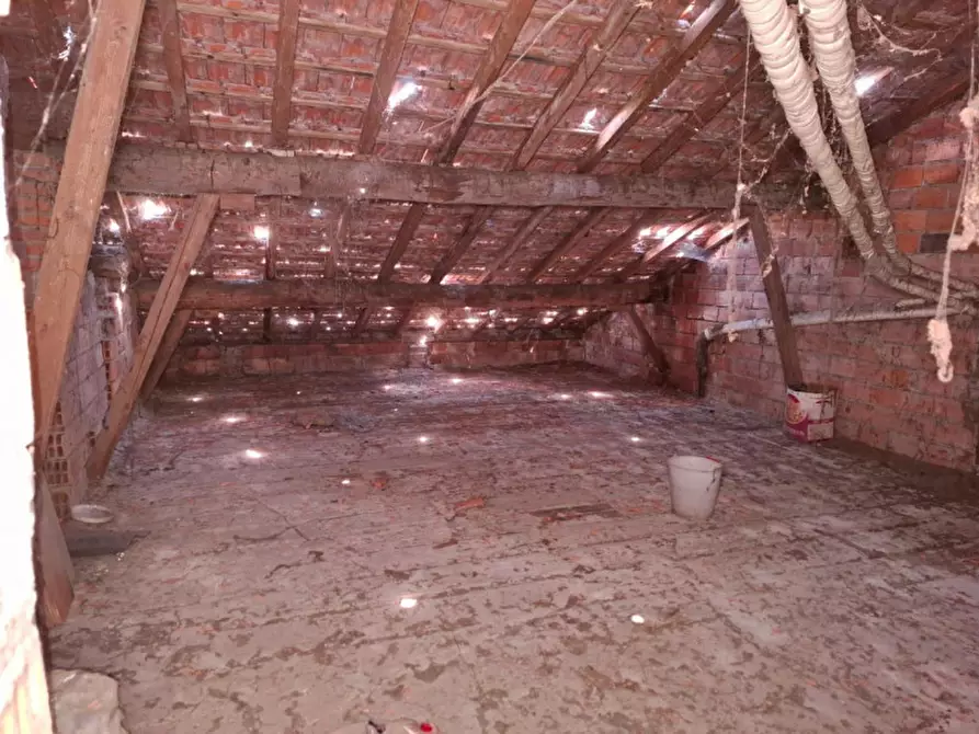 Immagine 10 di Palazzo in vendita  in Via Gradella, 3, 26025 Nosadello CR, Italia a Pandino