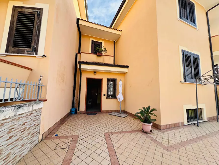 Immagine 3 di Villetta a schiera in vendita  in SS18 a Pizzo