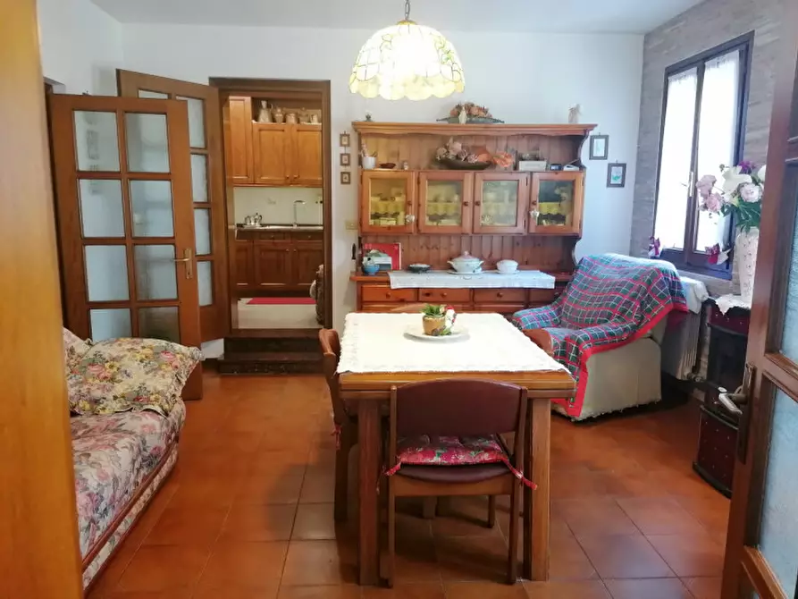 Immagine 4 di Casa bifamiliare in vendita  in via meolo 1402 a Lusia
