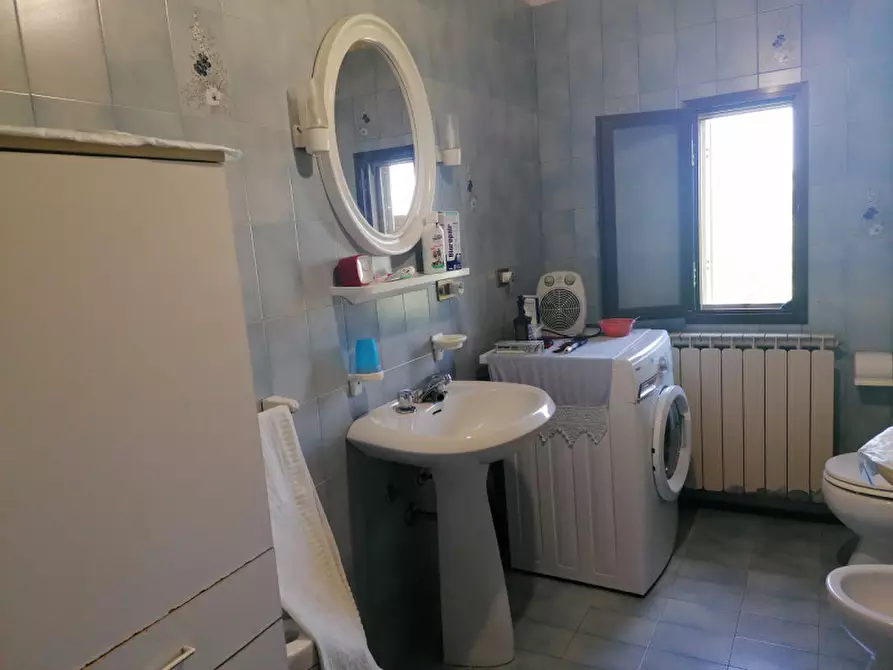 Immagine 10 di Casa bifamiliare in vendita  in via meolo 1402 a Lusia