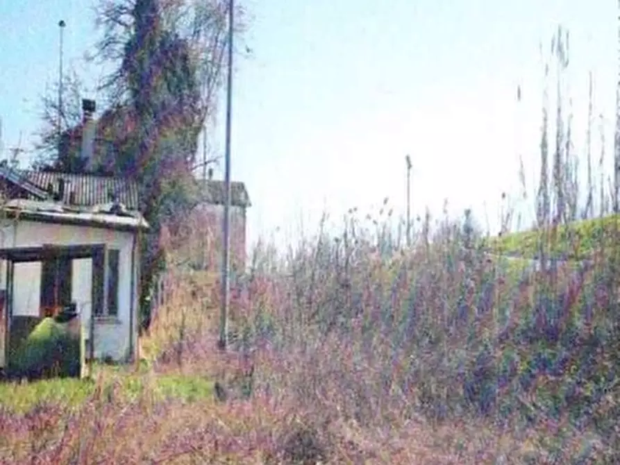 Immagine 8 di Negozio in vendita  in VIA TRENTO 20 a Crespino