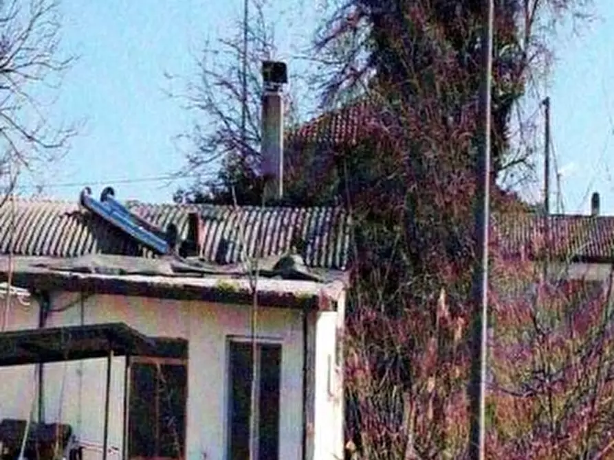 Immagine 19 di Negozio in vendita  in VIA TRENTO 20 a Crespino