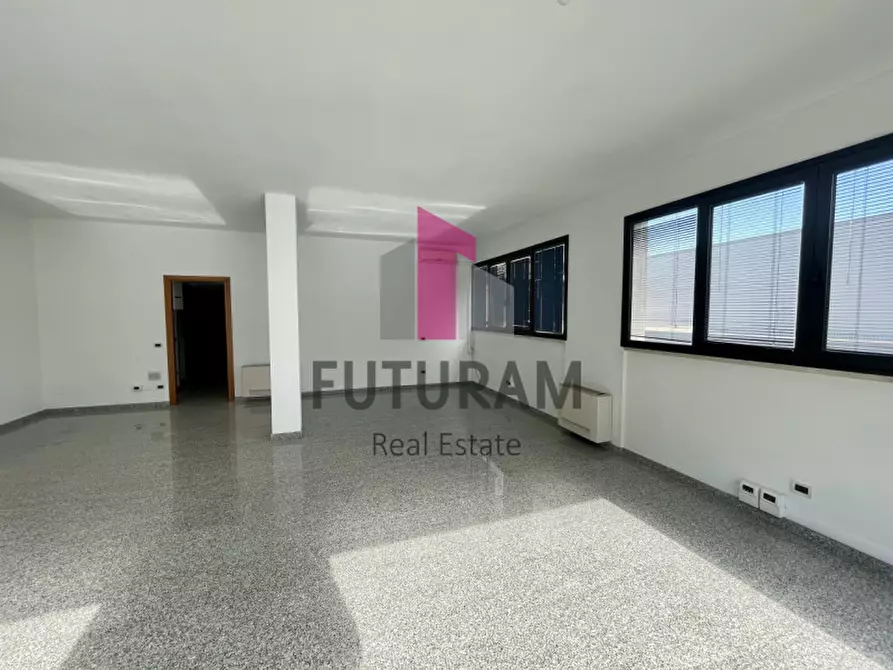 Immagine 8 di Ufficio in affitto  a Noventa Padovana