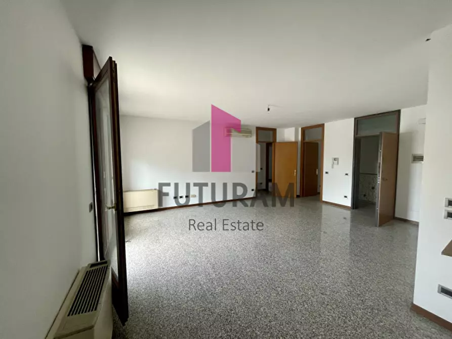 Immagine 2 di Ufficio in affitto  a Noventa Padovana
