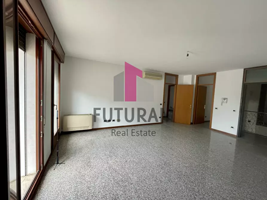 Immagine 4 di Ufficio in affitto  a Noventa Padovana