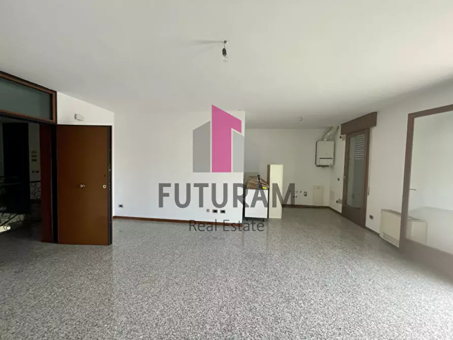 Immagine 8 di Ufficio in affitto  a Noventa Padovana