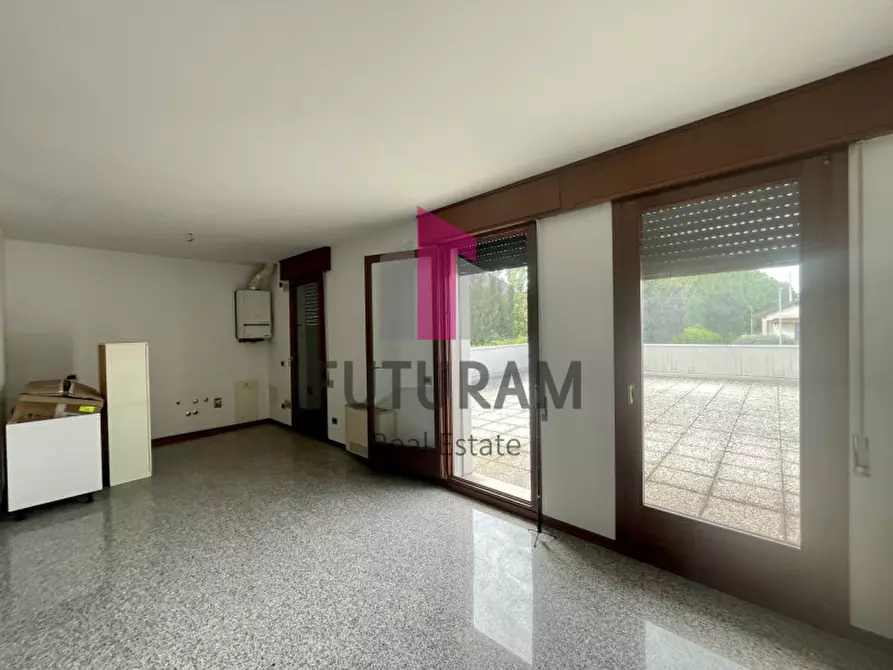 Immagine 9 di Ufficio in affitto  a Noventa Padovana