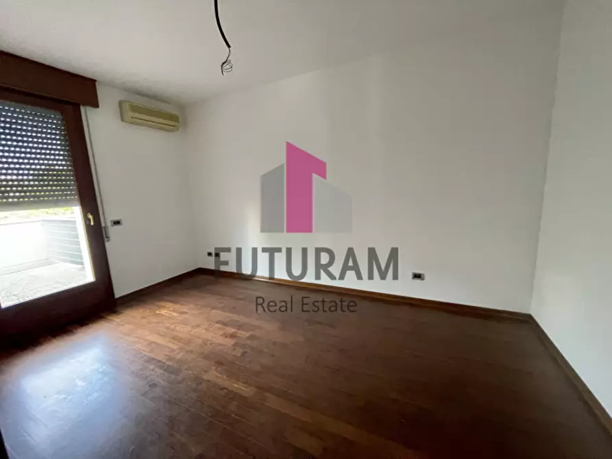 Immagine 13 di Ufficio in affitto  a Noventa Padovana