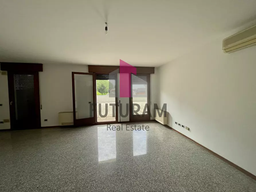 Immagine 16 di Ufficio in affitto  a Noventa Padovana