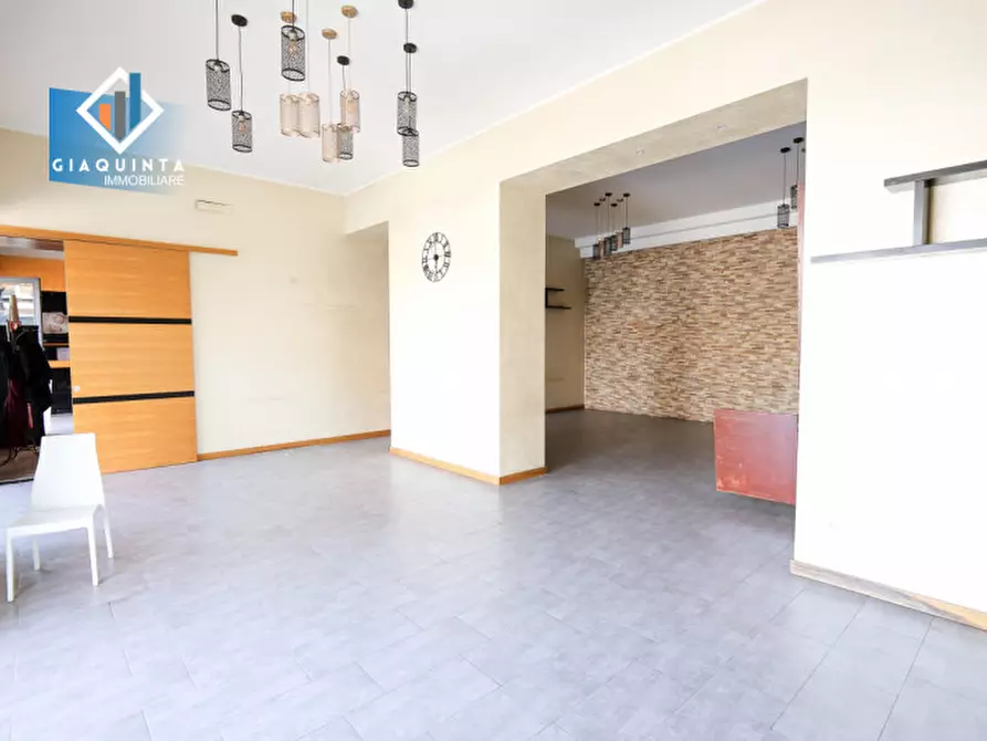 Immagine 2 di Magazzino in vendita  in VIA PALERMO Piano T a Palagonia