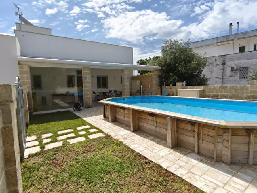 Immagine 9 di Villa in vendita  a Fasano