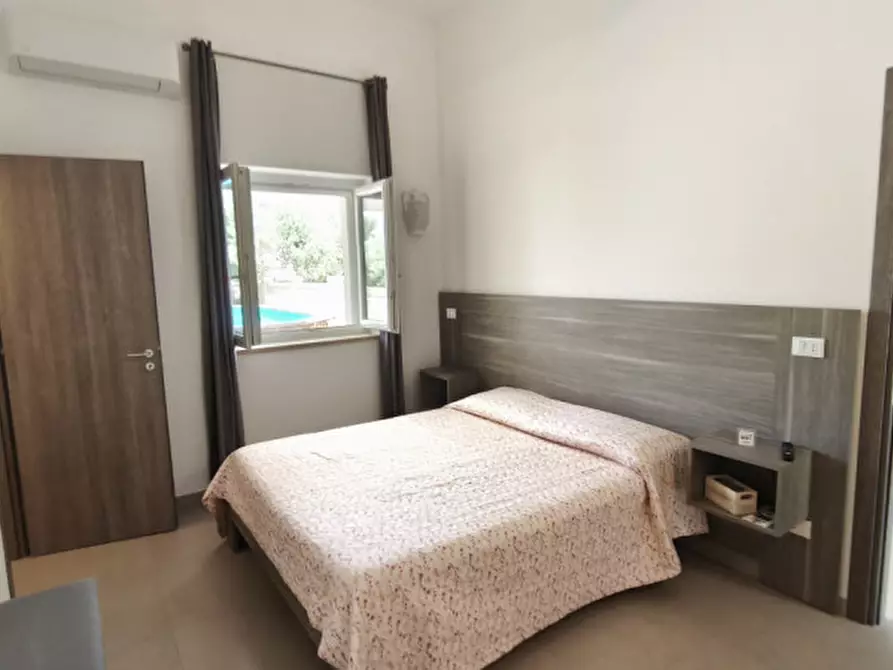 Immagine 22 di Villa in vendita  a Fasano