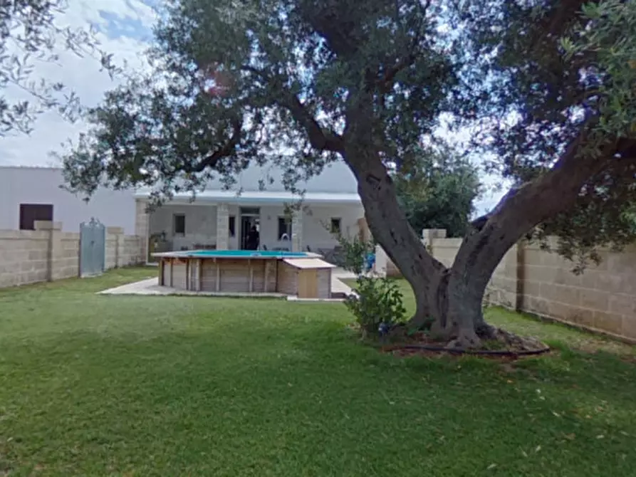 Immagine 35 di Villa in vendita  a Fasano