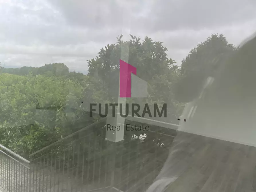 Immagine 11 di Negozio in vendita  a Dolo