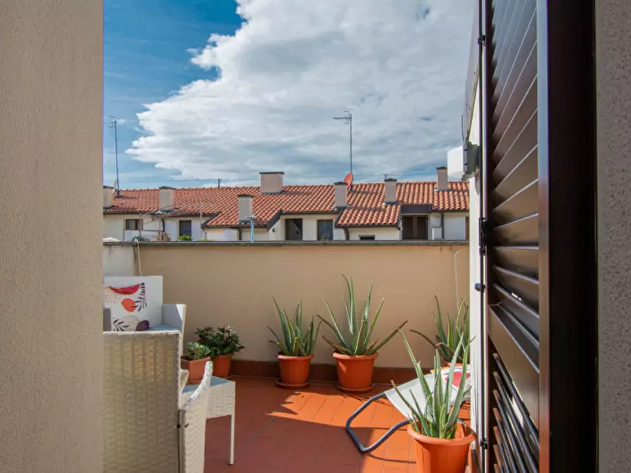 Immagine 15 di Appartamento in vendita  in via montalese a Prato