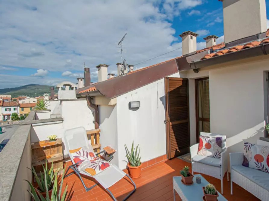 Immagine 17 di Appartamento in vendita  in via montalese a Prato