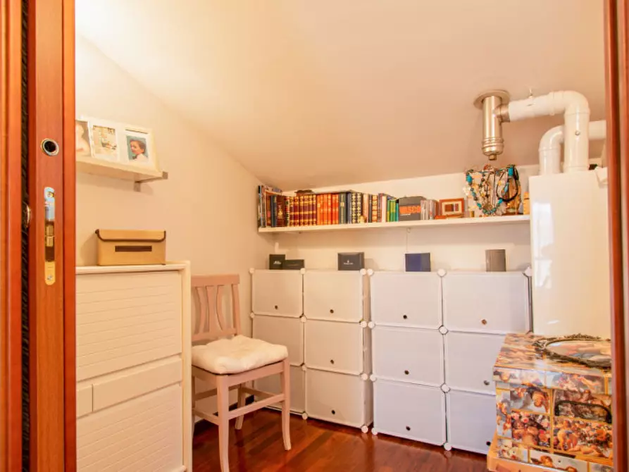 Immagine 24 di Appartamento in vendita  in via montalese a Prato