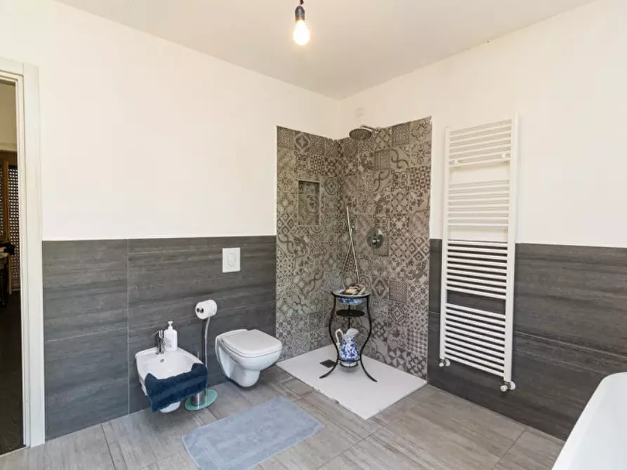 Immagine 9 di Villetta a schiera in vendita  in villaggio rododendro 10 a La Valletta Brianza