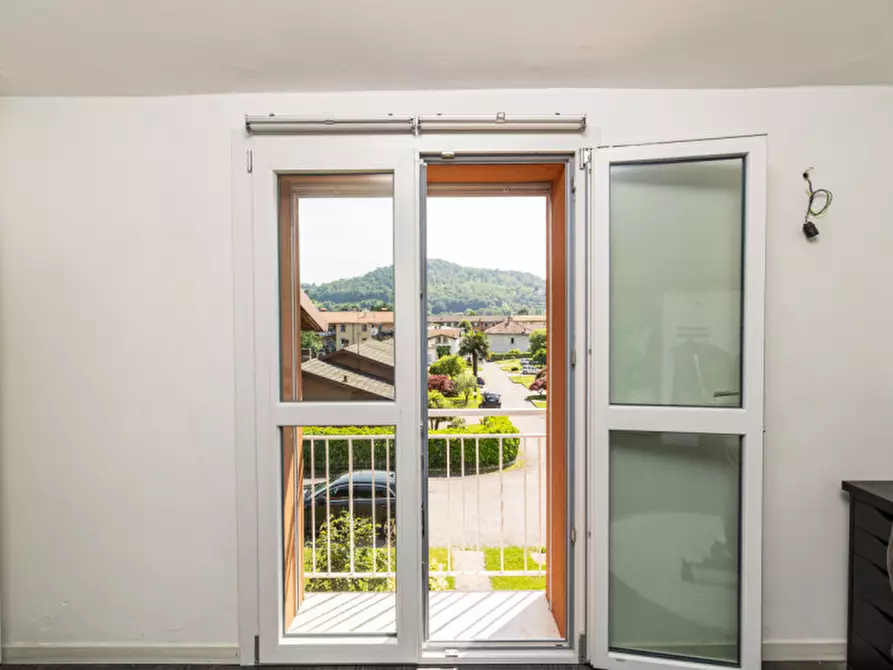 Immagine 24 di Villetta a schiera in vendita  in villaggio rododendro 10 a La Valletta Brianza