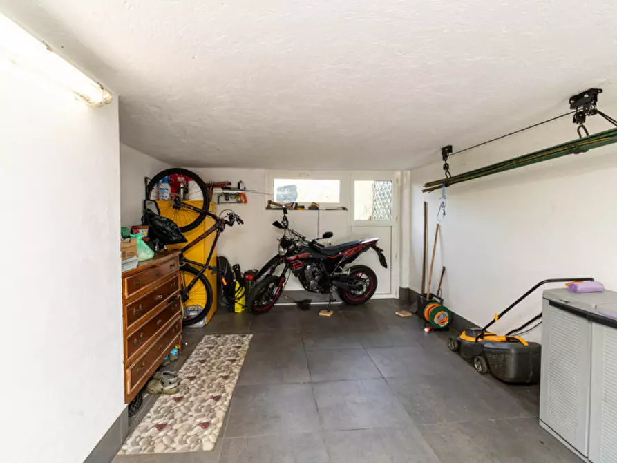 Immagine 27 di Villetta a schiera in vendita  in villaggio rododendro 10 a La Valletta Brianza