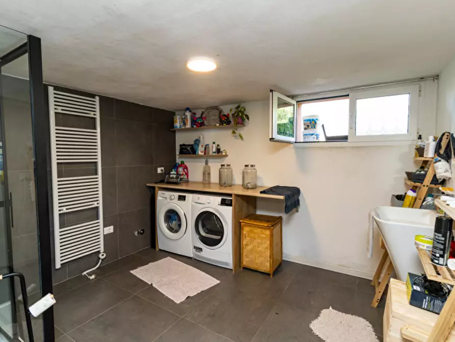 Immagine 28 di Villetta a schiera in vendita  in villaggio rododendro 10 a La Valletta Brianza