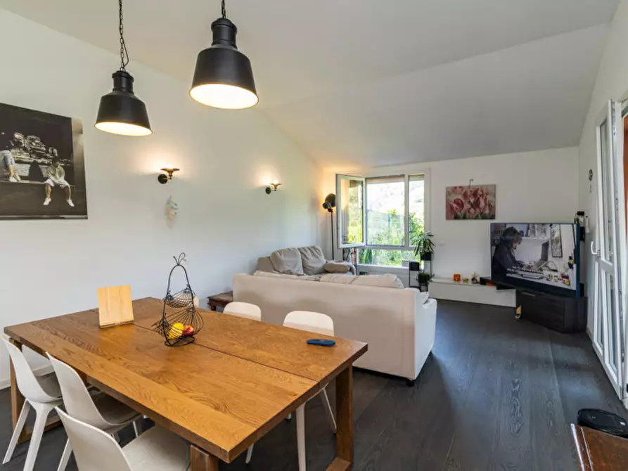 Immagine 32 di Villetta a schiera in vendita  in villaggio rododendro 10 a La Valletta Brianza