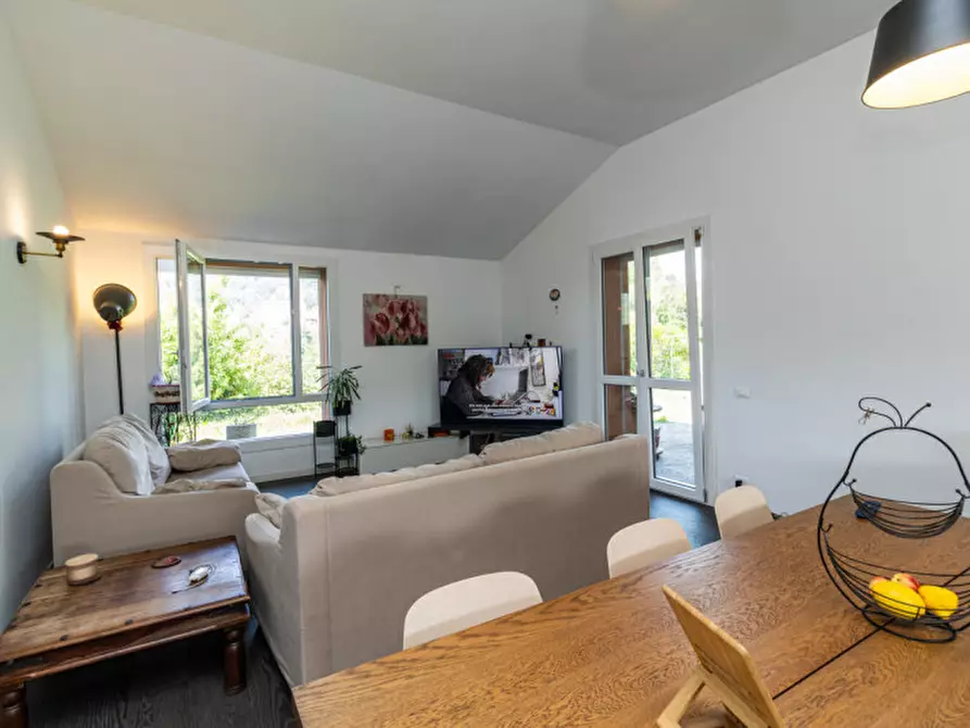 Immagine 42 di Villetta a schiera in vendita  in villaggio rododendro 10 a La Valletta Brianza