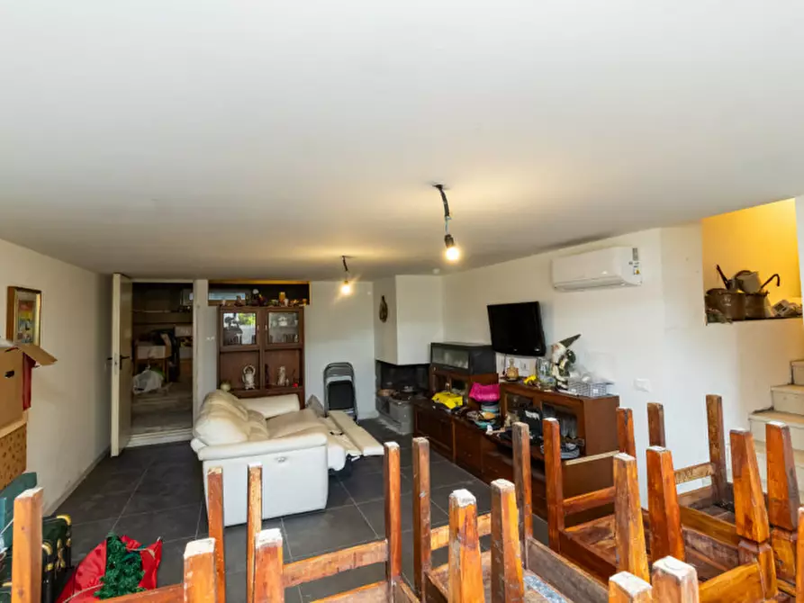 Immagine 46 di Villetta a schiera in vendita  in villaggio rododendro 10 a La Valletta Brianza