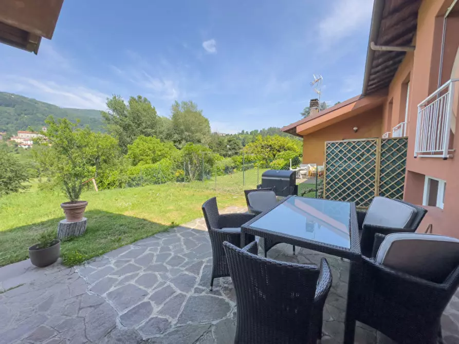 Immagine 52 di Villetta a schiera in vendita  in villaggio rododendro 10 a La Valletta Brianza