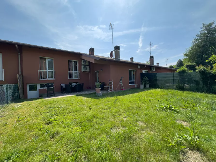 Immagine 57 di Villetta a schiera in vendita  in villaggio rododendro 10 a La Valletta Brianza