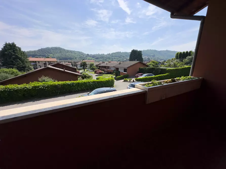 Immagine 59 di Villetta a schiera in vendita  in villaggio rododendro 10 a La Valletta Brianza