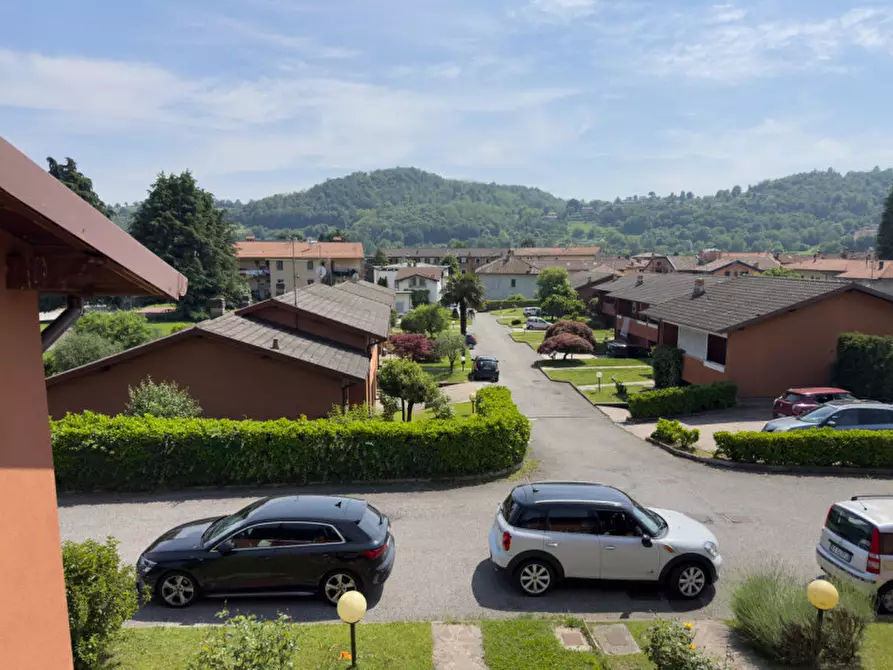 Immagine 60 di Villetta a schiera in vendita  in villaggio rododendro 10 a La Valletta Brianza