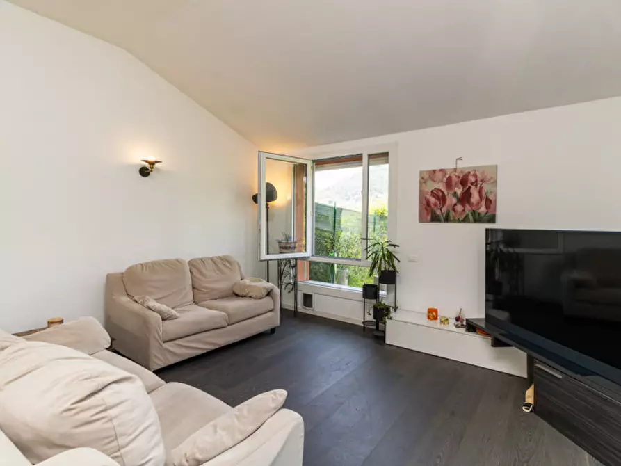 Immagine 64 di Villetta a schiera in vendita  in villaggio rododendro 10 a La Valletta Brianza