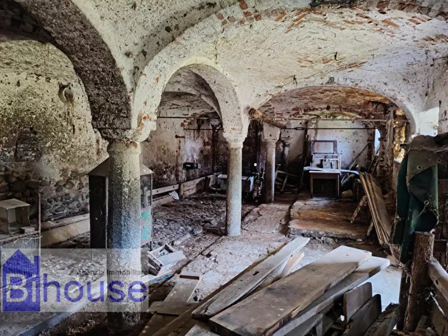 Immagine 4 di Rustico / casale in vendita  a Ponderano